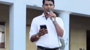 Both faced opposition : बरेली में शिक्षक की कविता "कांवड़ मत जाना" पर विवाद, FIR दर्ज, समर्थन-विरोध दोनों मिले