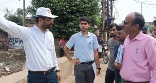 Negligent officers : भरतपुर  जलभराव से बेहाल कॉलोनियों में जिला कलेक्टर का मैराथन निरीक्षण, लापरवाह अफसरों पर गिरी गाज ?