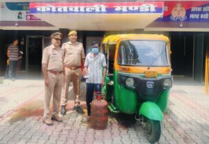 Tempo recovered : गैस सिलेंडर और पायजेब चोरी का खुलासा, एक आरोपी गिरफ्तार, टैम्पो बरामद ?