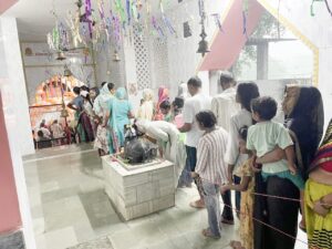 Crowd gathered : अंतिम सोमवार को श्री सिद्धपीठ नागेश्वर महादेव मंदिर पर उमड़ी भीड़ ?