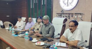 Dr. Dinesh Chandra : जिलाधिकारी डॉ. दिनेश चंद्र ने चेहल्लुम पर शांति व्यवस्था हेतु बैठक आयोजित की ?