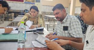 Medical Colleges : हापुड़, मेडिकल कॉलेजों की कैंटीन पर खाद्य सुरक्षा विभाग की छापेमारी, संदिग्ध खाद्य पदार्थों के लिए गए नमूने ?