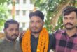 Questions arising : गौ तस्कर के साथ वायरल हुई पुलिसकर्मी की तस्वीर, 48 घंटे बाद भी नहीं हुई कार्रवाई, उठ रहे सवाल ?