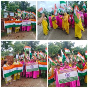 Tricolor Yatra : फतेहपुर में महिला आंगनवाड़ी कार्यकर्ताओं द्वारा निकाली गई भव्य तिरंगा यात्रा ?