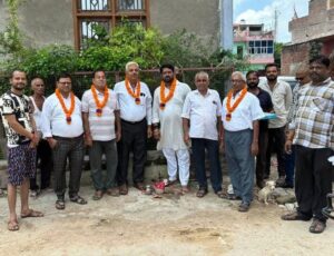 One more step : वरिष्ठजनों के संग पार्षद ने किया भूमि पूजन विकास की ओर एक और कदम ?