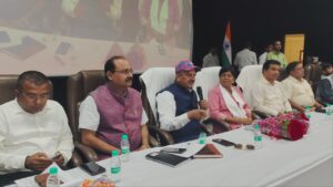 District Magistrate : शत-प्रतिशत पात्र विद्यार्थियों को छात्रवृत्ति सुनिश्चित करें विभाग जिलाधिकारी ?