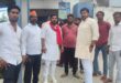 Bounty criminal : पुलिस को देखते ही पीछे से भागा हिंदू युवा वाहिनी नेता, इनामी बदमाश को छिपाया ?