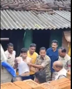 Panic in the district : जशपुर में बेटे ने मां को बेरहमी से कुल्हाड़ी से काटा, शव के टुकड़े कर गाता रहा गाना पूरे जिले में दहशत ?
