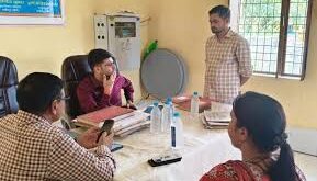 Surprise inspection : उन्नाव में सीडीओ ने औचक निरीक्षण कर लापरवाह कर्मचारियों पर कार्रवाई के दिए निर्देश ?