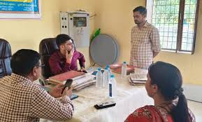 Surprise inspection : उन्नाव में सीडीओ ने औचक निरीक्षण कर लापरवाह कर्मचारियों पर कार्रवाई के दिए निर्देश ?