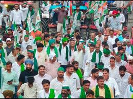 Thousands of farmers : भारतीय किसान यूनियन की ट्रैक्टर तिरंगा यात्रा, हजारों किसान सड़क पर ?