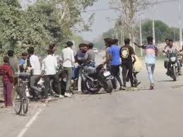 Violent clashes : छुटमलपुर के फतेहपुर में दो पक्षों में हिंसक झड़प, कई लोग घायल ?
