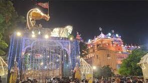 Colourful lights : श्रीकृष्ण जन्माष्टमी पर बिहारीगढ़ के शिव मंदिर को रंग बिरंगी लाइटों से सजाया गया था ?
