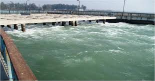 Crops also destroyed : सोलानी नदी में गिरा श्मशान घाट का लिंटर, सैकड़ों बीघा फसल भी नष्ट ?