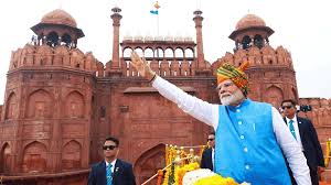 Response to criticism : लाल किले की प्राचीर से 12 साल बेमिसाल राष्ट्रनिर्माण की यात्रा और विपक्ष की आलोचना पर जवाब ?