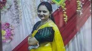 Spread panic : गाजियाबाद मोदीनगर में पति ने पत्नी का गला रेत हत्या कर गांव में दहशत फैलाई ?