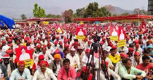 PM Modi : कृषि कानूनों की वापसी से टूट गया 'मजबूत सरकार' का तिलिस्म, नेता मोदी जीत गए, पीएम मोदी हार गए ?