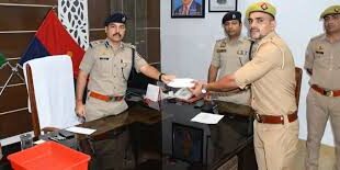Becoming an angel : पुलिस अपनी ड्यूटी व फर्ज के साथ-साथ सेवा परमो धर्म, कर्तव्य और करुणा बनकर फ़रिश्ता बन रही ?