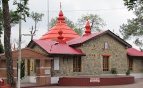 The priest standing : ब्यास का रौद्र रूप, हनुमान मंदिर तक पहुंचा पानी, फिर भी अडिग खड़ा रहा पुजारी ?