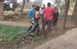 Three injured police : जमीन विवाद में लाठी-डंडे से हमला, तीन घायल पुलिस पर लापरवाही का आरोप ?