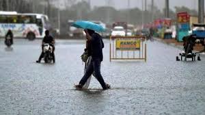 School closed : UP में मूसलधार बारिश का कहर, 44 जिलों में अलर्ट, स्कूल बंद ?