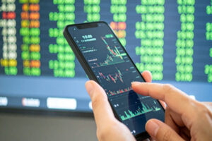 Report : नए अमेरिकी H-1B वीजा शुल्क से आईटी कंपनियों के मार्जिन पर कोई खास असर पड़ने की संभावना नहीं रिपोर्ट ?