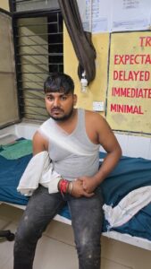 Cash recovered : जलालपुर पुलिस-स्वाट मुठभेड़ में एक अभियुक्त घायल गिरफ्तार, सिपाही घायल, असलहा व नकदी बरामद ?