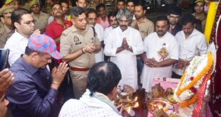 Inauguration : डीएम एसपी ने गणपति पूजा महासमिति के नियंत्रण कक्ष का किया उद्घाटन ?