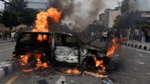 Home Minister : नेपाल में हिंसक प्रदर्शन के बाद ओली सरकार पर संकट! अब तक 19 की मौत, गृह मंत्री का इस्तीफा ?