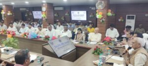 Meeting concluded : सांसद बाबू सिंह कुशवाहा की अध्यक्षता में विद्युत विकास कार्यों की समीक्षा बैठक सम्पन्न हुई ?