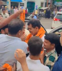 The requisition was submitted : शाही किले पर मंत्री ए.के. शर्मा का भव्य स्वागत, क्षेत्रीय समस्याओं का मांगपत्र सौंपा गया ?