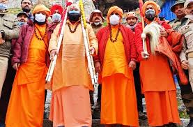 Raksha Bandhan : शंकराचार्य मंदिर में हुई बाबा अमरनाथ की 'छड़ी मुबारक' की पूजा, रक्षाबंधन पर खत्म होगी यात्रा ?