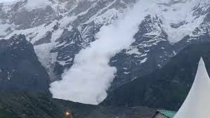 Glacier : जब पहाड़ से टूटकर गिरा ग्लेशियर केदारनाथ में हिमस्खलन का वीडियो देखिए ?