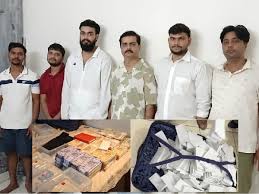 Arrested : बनने आया था डॉक्टर, बन गया साइबर फ्रॉड गैंग का सरगन STF ने सरगना समेत गिरोह के 6 सदस्यों को किया गिरफ्तार ?