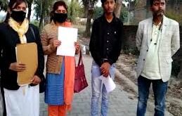 Questions raised on police : जौनपुर बच्चों के विवाद से शुरू हुआ मामला महिलाओं से मारपीट तक पहुंचा, पुलिस पर उठे सवाल ?