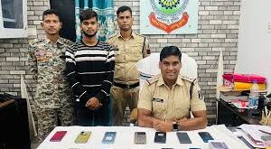 Shopkeepers furious : चोरी की घटना का खुलासा ना होने पर दुकानदारों में रोष ?