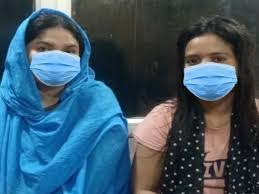 Commotion : देहरादून में घूमती मिली दो संदिग्‍ध महिलाएं, पुलिस ने की पूछताछ तो सामने आया ऐसा सच; मच गया हड़कंप ?