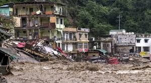Rivers in spate : उत्तराखंड में बारिश से मचा हाहाकार, देहरादून में आपदा से सबसे ज्यादा 13 लोगों की मौत, नदियां उफान पर