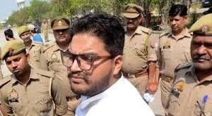 Bail : मुख्तार के छोटे बेटे उमर अंसारी की बढ़ी मुश्किलें, पुलिस ने खोली हिस्ट्रीशीट दो दिन पहले ही मिली थी जमानत ?