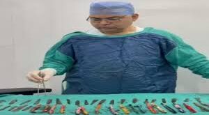 Shocking News : मरीज के पेट से निकाले 29 चम्मच, 19 टूथब्रश और 2 पेन, डॉक्टर भी हैरान ?