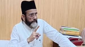 Police arrested Maulana : बरेली में बवाल करना पड़ा महंगा, पुलिस ने मौलाना तौकीर रजा समेत आठ को किया गिरफ्तार ?