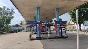 The actions of young men : सहारनपुर: रात में आकर पेट्रोल पंप पर चिपका गए अपना QR को मिजोरम पहुंचने लगी पेमेंट, युवकों की करतूत की कैसे खुली पोल ?