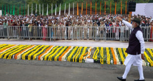 National Unity Day : राष्ट्रीय एकता दिवस: परेड मार्ग पर पीएम मोदी का पैदल सफर, लोगों का किया अभिवादन ?