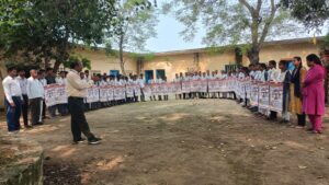 Preventive measures : तिगाईं रूरा कानपुर देहात उप्र स्वच्छ भारत मिशन के मास्टर ट्रेनर नवीन कुमार दीक्षित ने बच्चों को बताए संचारी रोगों से बचाव के उपाय ?