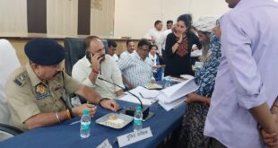 Resolution day completed : आज गढ़मुक्तेश्वर तहसील में जिलाधिकारी एवं पुलिस अधीक्षक की अध्यक्षता में संपूर्ण समाधान दिवस सम्पन्न ?