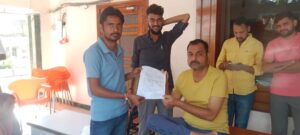Prakash Dwivedi : समाजसेवी सुमित शुक्ला ने सदर विधायक प्रकाश द्विवेदी को दिया ज्ञापन ?
