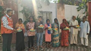 Red Cross shares the joy : दीपावली पर जरूरतमंदों को सामग्री वितरण कर रेडक्रॉस ने खुशियाँ साझा कीं ?
