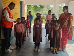 Dengue Prevention : डेंगू बचाव हेतु 226 बच्चों को मुफ्त औषधि वितरण व स्वच्छता का संदेश दिया गया ?