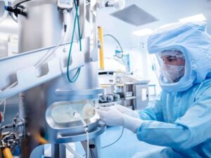 Cancer Vaccine: शुरू होने से पहले ही खत्म हो जाएगा कैंसर, जानें बाजार में कब तक आएगी सुपर वैक्सीन?