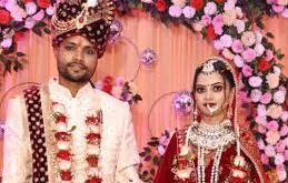 Jewellery and cash : पति गया गंगा नहाने तो पत्नी प्रेमी संग हुई फरार, जेवर-नकदी समेत पांच साल के बेटे को साथ ले गई ?